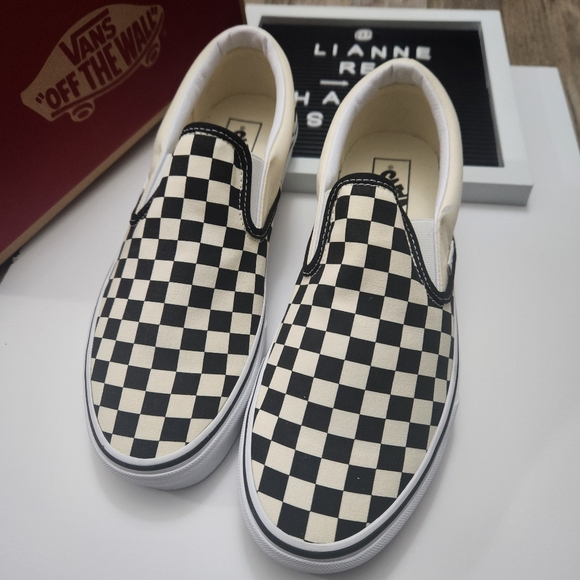 VANS CLASSIC SLIP-ON CANVAS SHOES - Picture 2 of 8